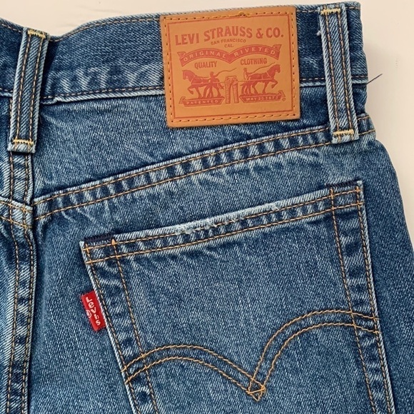 Levis Denim Shorts - Picture 8 of 12